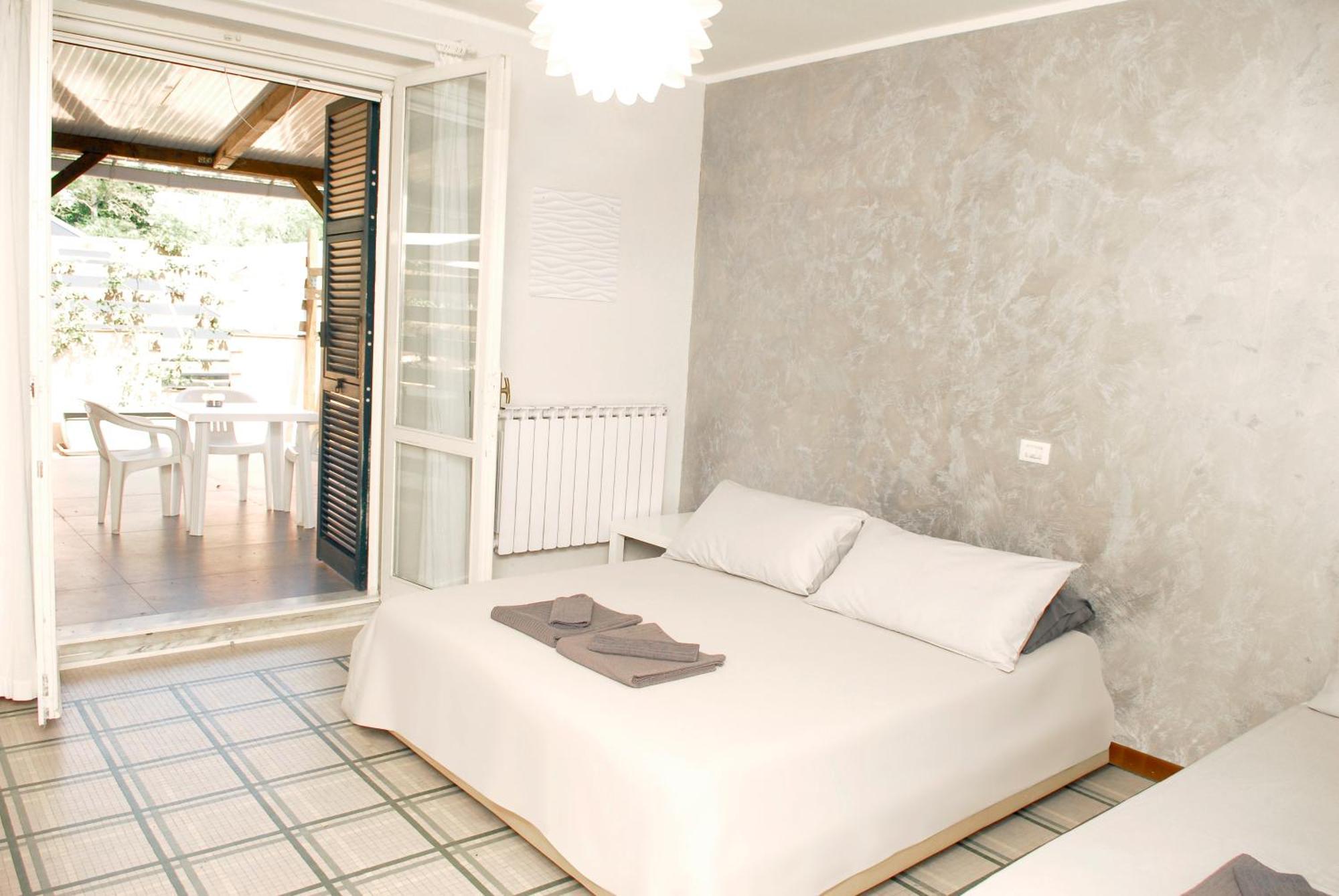 Vara Motel Self Check In Ceparana Exterior photo